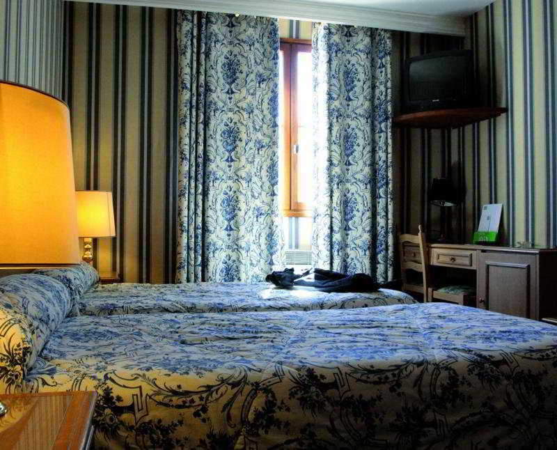 קרקסון Hotel L'Aragon חדר תמונה